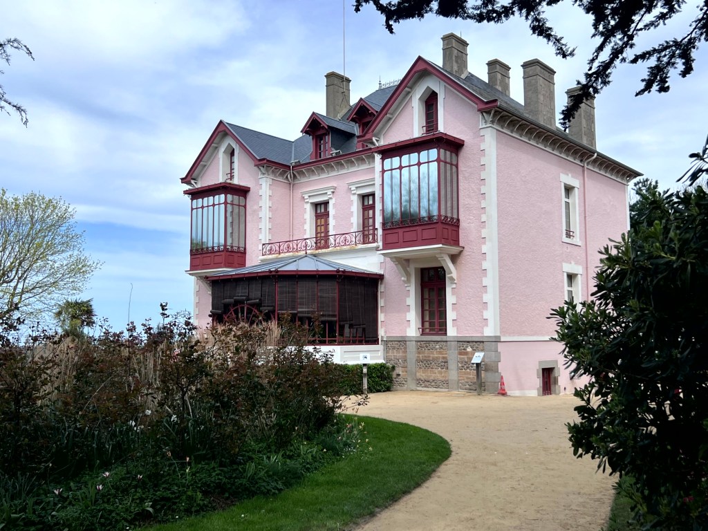 90. Dior in&nbsp;Granville